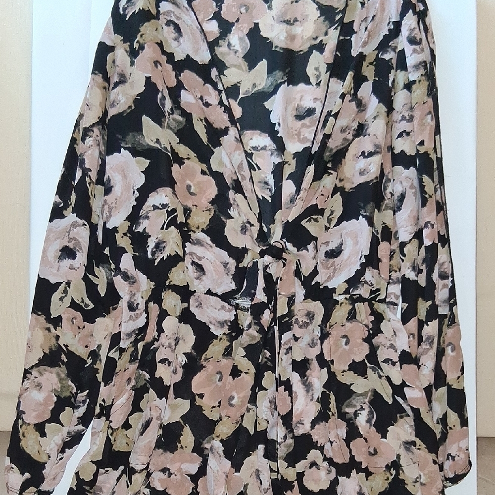 Velvet Sky Floral Kimono